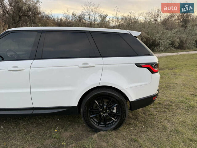 Белый Ленд Ровер Рендж Ровер Спорт, объемом двигателя 3 л и пробегом 162 тыс. км за 20900 $, фото 9 на Automoto.ua