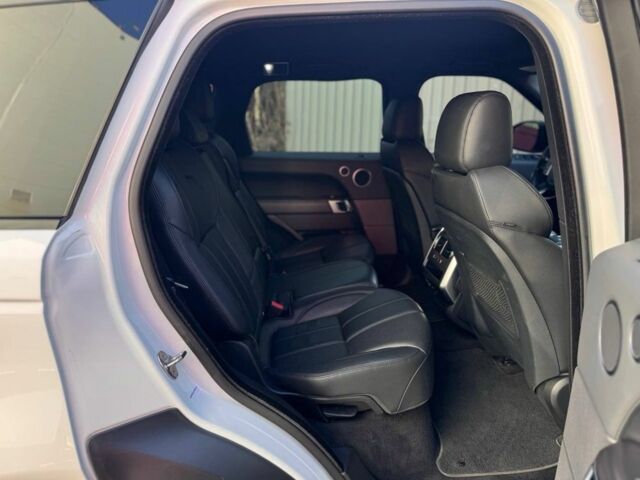 Білий Ленд Ровер Range Rover Sport, об'ємом двигуна 3 л та пробігом 164 тис. км за 22900 $, фото 21 на Automoto.ua