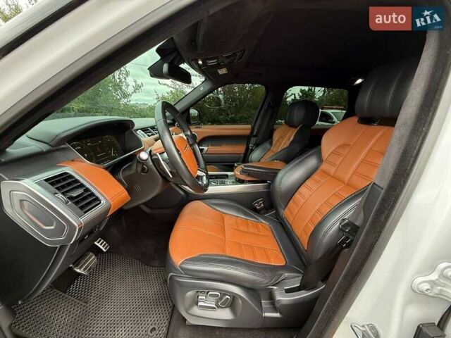 Білий Ленд Ровер Range Rover Sport, об'ємом двигуна 2.99 л та пробігом 258 тис. км за 29900 $, фото 35 на Automoto.ua