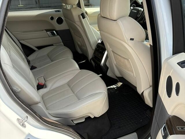 Білий Ленд Ровер Range Rover Sport, об'ємом двигуна 3 л та пробігом 163 тис. км за 19900 $, фото 14 на Automoto.ua