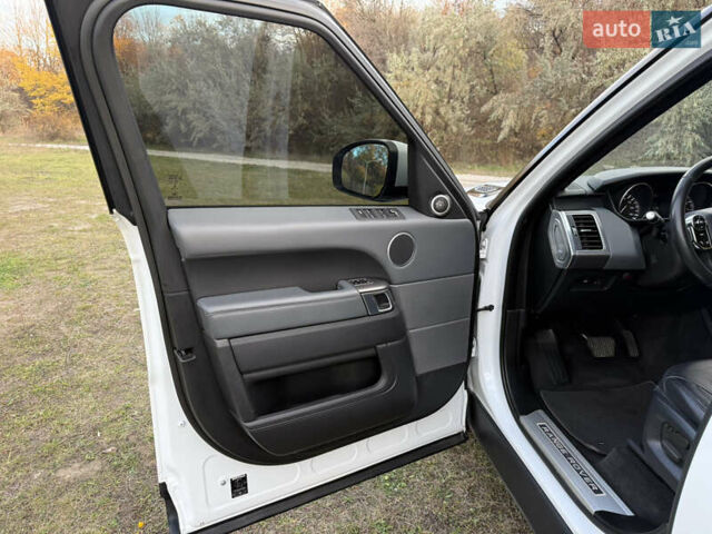 Белый Ленд Ровер Рендж Ровер Спорт, объемом двигателя 3 л и пробегом 162 тыс. км за 20900 $, фото 16 на Automoto.ua