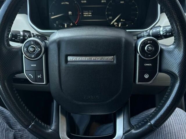 Білий Ленд Ровер Range Rover Sport, об'ємом двигуна 2.99 л та пробігом 212 тис. км за 31500 $, фото 23 на Automoto.ua