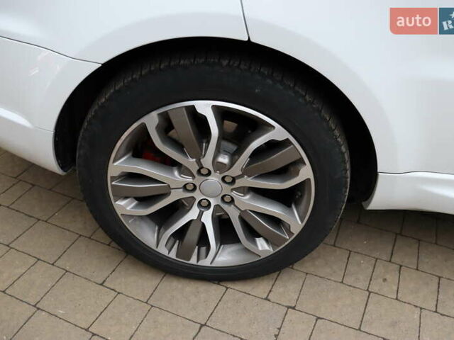 Білий Ленд Ровер Range Rover Sport, об'ємом двигуна 5 л та пробігом 123 тис. км за 29900 $, фото 4 на Automoto.ua