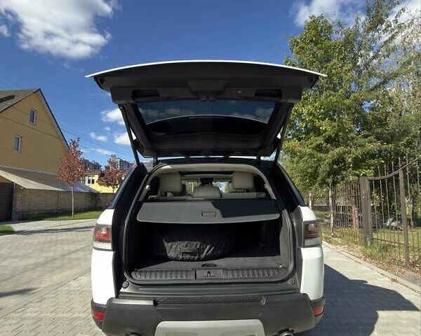 Білий Ленд Ровер Range Rover Sport, об'ємом двигуна 3 л та пробігом 171 тис. км за 29000 $, фото 17 на Automoto.ua