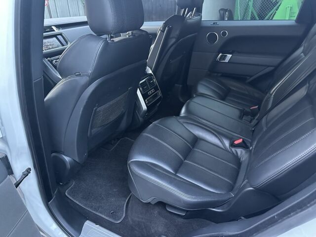 Білий Ленд Ровер Range Rover Sport, об'ємом двигуна 3 л та пробігом 161 тис. км за 21425 $, фото 10 на Automoto.ua