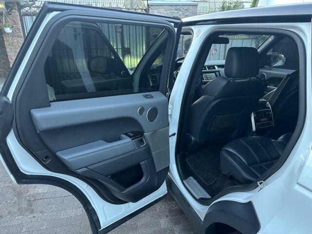 Білий Ленд Ровер Range Rover Sport, об'ємом двигуна 3 л та пробігом 161 тис. км за 21425 $, фото 7 на Automoto.ua