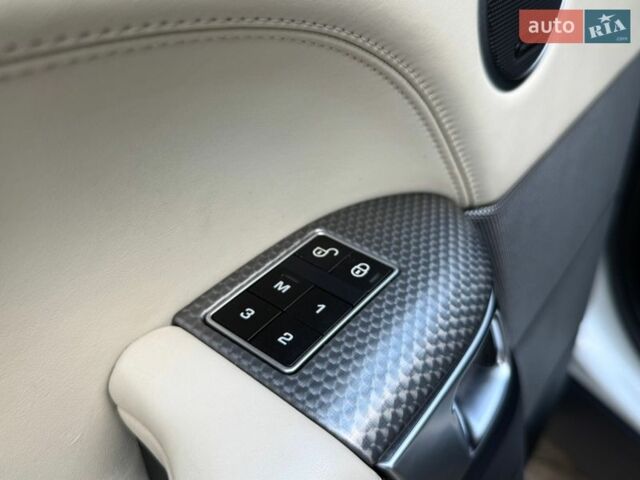 Білий Ленд Ровер Range Rover Sport, об'ємом двигуна 2.99 л та пробігом 132 тис. км за 28000 $, фото 35 на Automoto.ua