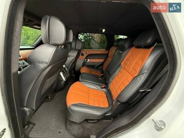 Білий Ленд Ровер Range Rover Sport, об'ємом двигуна 2.99 л та пробігом 258 тис. км за 29900 $, фото 36 на Automoto.ua