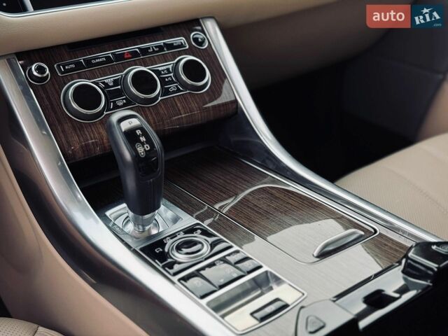 Білий Ленд Ровер Range Rover Sport, об'ємом двигуна 3 л та пробігом 125 тис. км за 20500 $, фото 16 на Automoto.ua