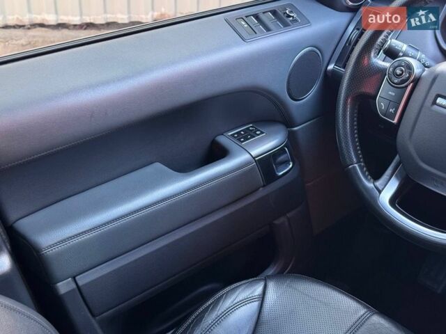 Білий Ленд Ровер Range Rover Sport, об'ємом двигуна 3 л та пробігом 164 тис. км за 21900 $, фото 31 на Automoto.ua