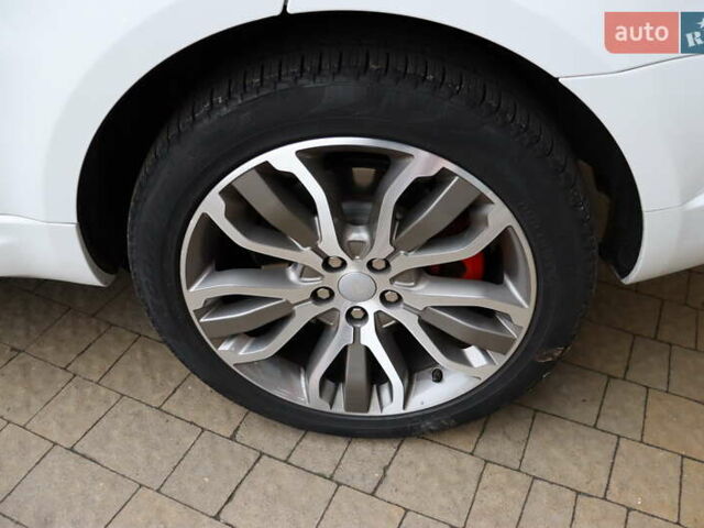 Білий Ленд Ровер Range Rover Sport, об'ємом двигуна 5 л та пробігом 123 тис. км за 29900 $, фото 9 на Automoto.ua