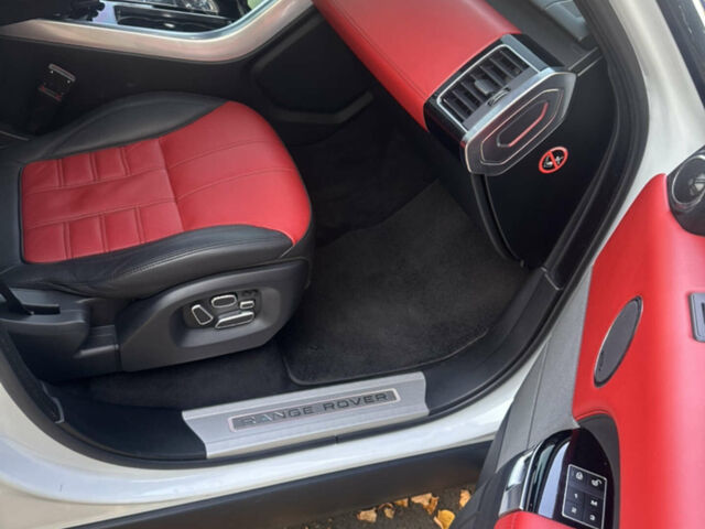 Білий Ленд Ровер Range Rover Sport, об'ємом двигуна 5 л та пробігом 158 тис. км за 30000 $, фото 26 на Automoto.ua