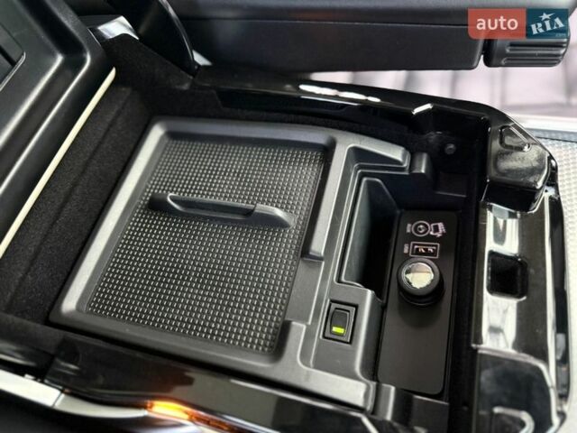 Білий Ленд Ровер Range Rover Sport, об'ємом двигуна 2.99 л та пробігом 132 тис. км за 28000 $, фото 50 на Automoto.ua