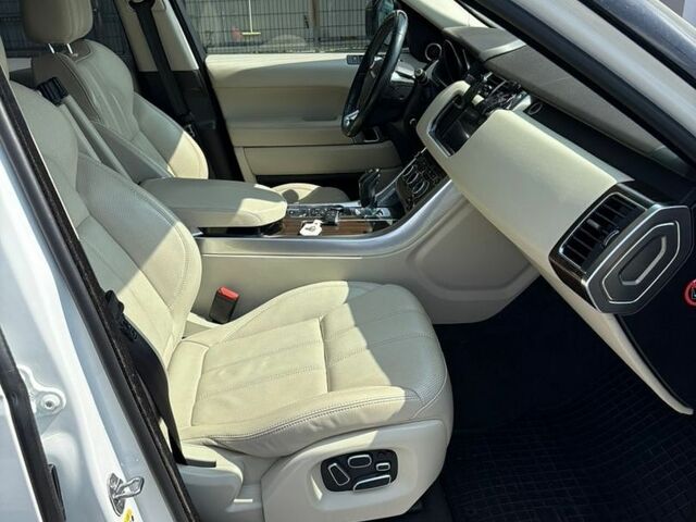 Білий Ленд Ровер Range Rover Sport, об'ємом двигуна 3 л та пробігом 163 тис. км за 19900 $, фото 15 на Automoto.ua