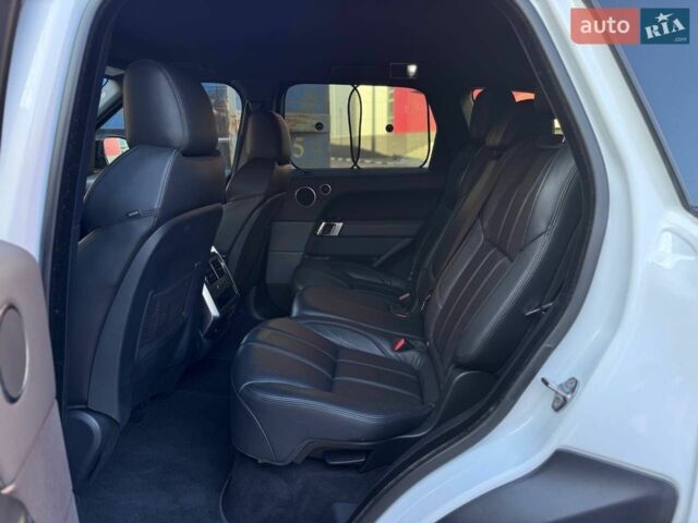 Білий Ленд Ровер Range Rover Sport, об'ємом двигуна 3 л та пробігом 164 тис. км за 19800 $, фото 38 на Automoto.ua