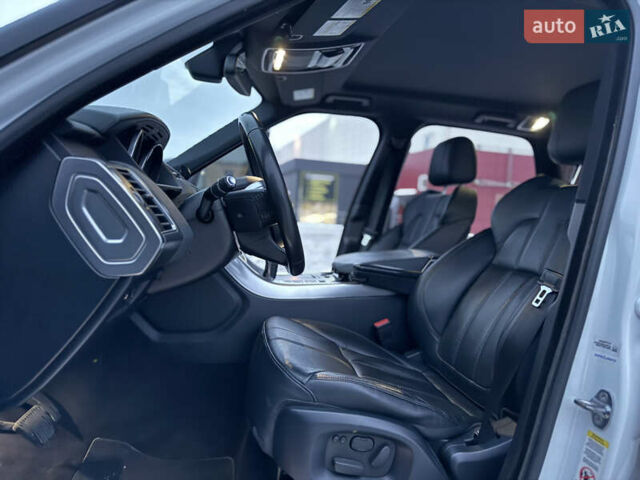 Белый Ленд Ровер Рендж Ровер Спорт, объемом двигателя 3 л и пробегом 162 тыс. км за 22500 $, фото 26 на Automoto.ua