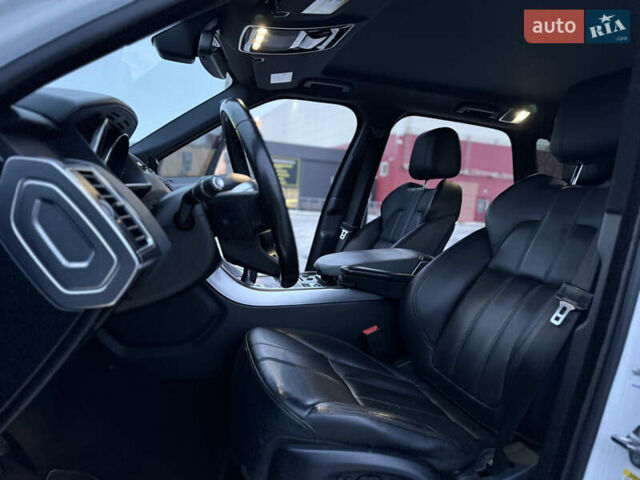 Белый Ленд Ровер Рендж Ровер Спорт, объемом двигателя 3 л и пробегом 162 тыс. км за 22500 $, фото 27 на Automoto.ua