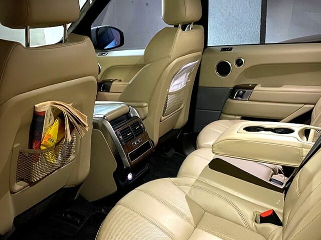 Білий Ленд Ровер Range Rover Sport, об'ємом двигуна 3 л та пробігом 109 тис. км за 26000 $, фото 11 на Automoto.ua
