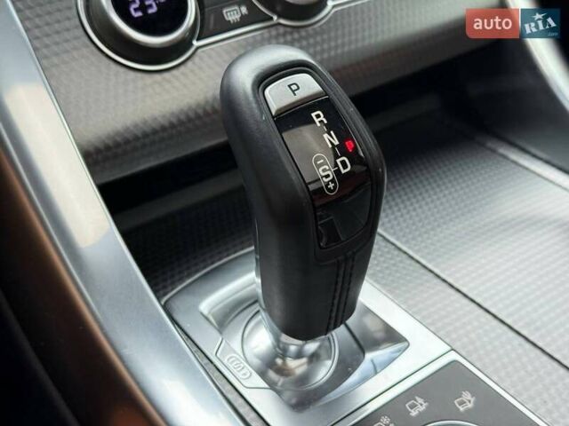 Білий Ленд Ровер Range Rover Sport, об'ємом двигуна 2.99 л та пробігом 258 тис. км за 29900 $, фото 75 на Automoto.ua