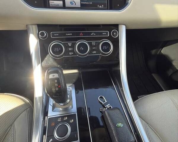 Білий Ленд Ровер Range Rover Sport, об'ємом двигуна 3 л та пробігом 171 тис. км за 29000 $, фото 61 на Automoto.ua