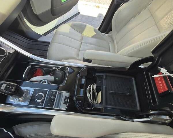Білий Ленд Ровер Range Rover Sport, об'ємом двигуна 3 л та пробігом 171 тис. км за 29000 $, фото 54 на Automoto.ua