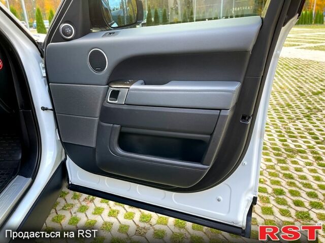 Білий Ленд Ровер Range Rover Sport, об'ємом двигуна 3 л та пробігом 145 тис. км за 31999 $, фото 9 на Automoto.ua