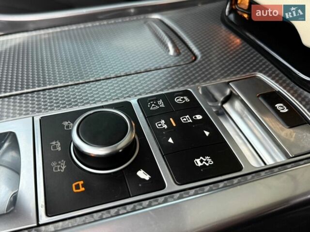 Білий Ленд Ровер Range Rover Sport, об'ємом двигуна 2.99 л та пробігом 132 тис. км за 28000 $, фото 65 на Automoto.ua