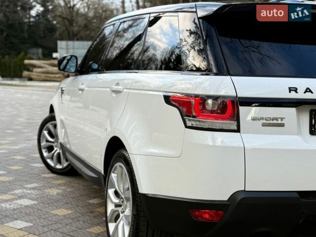 Білий Ленд Ровер Range Rover Sport, об'ємом двигуна 2.99 л та пробігом 132 тис. км за 28000 $, фото 14 на Automoto.ua