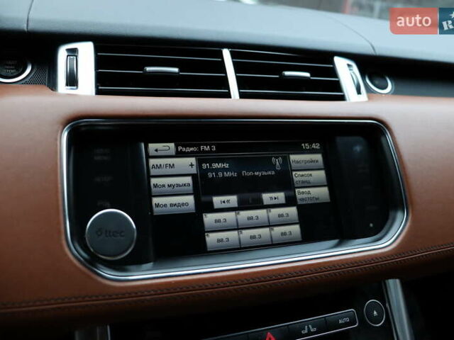 Білий Ленд Ровер Range Rover Sport, об'ємом двигуна 5 л та пробігом 123 тис. км за 29900 $, фото 26 на Automoto.ua