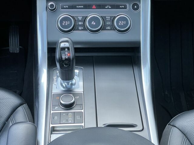 Білий Ленд Ровер Range Rover Sport, об'ємом двигуна 3 л та пробігом 235 тис. км за 20999 $, фото 21 на Automoto.ua