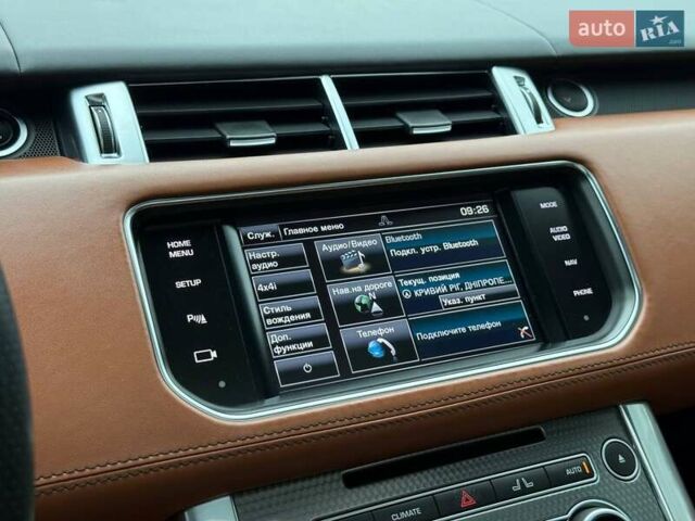 Білий Ленд Ровер Range Rover Sport, об'ємом двигуна 2.99 л та пробігом 258 тис. км за 29900 $, фото 69 на Automoto.ua