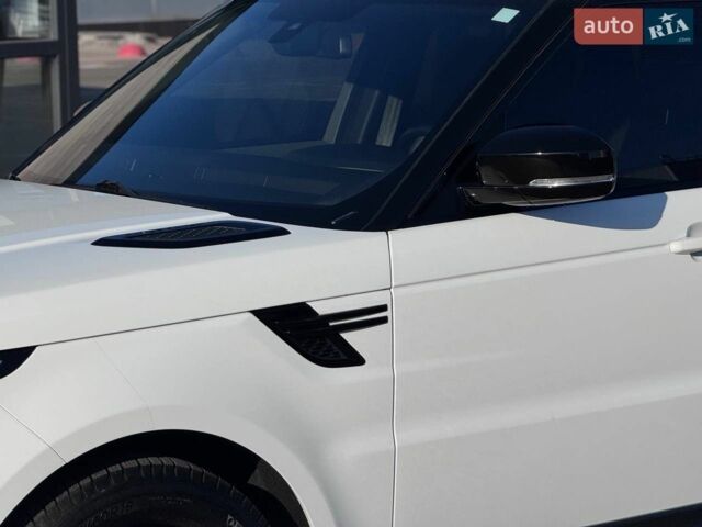 Білий Ленд Ровер Range Rover Sport, об'ємом двигуна 3 л та пробігом 164 тис. км за 19800 $, фото 16 на Automoto.ua