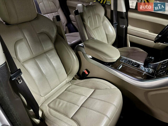 Білий Ленд Ровер Range Rover Sport, об'ємом двигуна 3 л та пробігом 119 тис. км за 25500 $, фото 9 на Automoto.ua