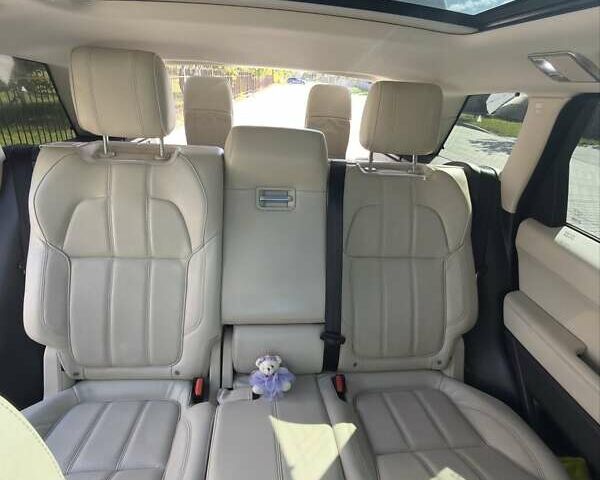 Білий Ленд Ровер Range Rover Sport, об'ємом двигуна 3 л та пробігом 171 тис. км за 29000 $, фото 23 на Automoto.ua