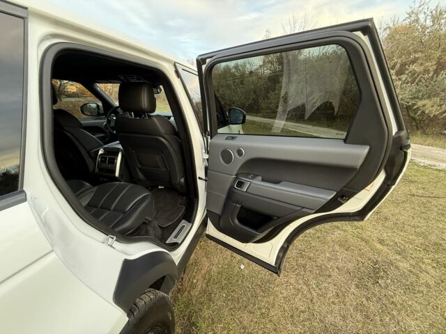 Белый Ленд Ровер Рендж Ровер Спорт, объемом двигателя 3 л и пробегом 162 тыс. км за 24200 $, фото 10 на Automoto.ua