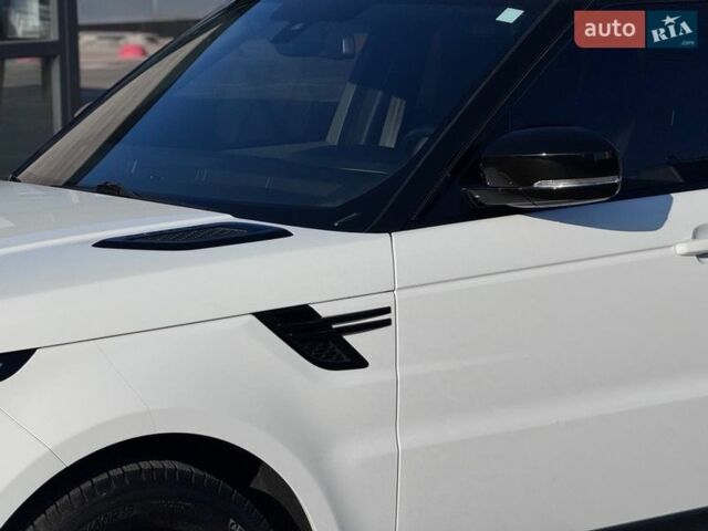 Білий Ленд Ровер Range Rover Sport, об'ємом двигуна 3 л та пробігом 164 тис. км за 21900 $, фото 16 на Automoto.ua