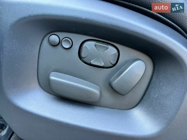 Белый Ленд Ровер Рендж Ровер Спорт, объемом двигателя 2.99 л и пробегом 236 тыс. км за 20999 $, фото 29 на Automoto.ua