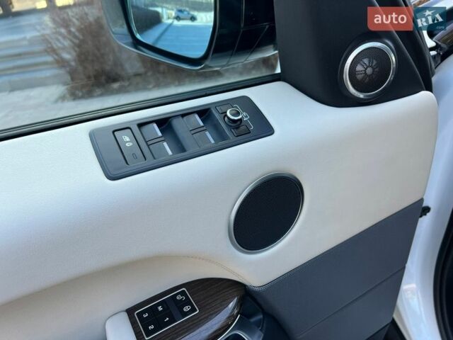 Белый Ленд Ровер Рендж Ровер Спорт, объемом двигателя 2.99 л и пробегом 190 тыс. км за 24000 $, фото 49 на Automoto.ua