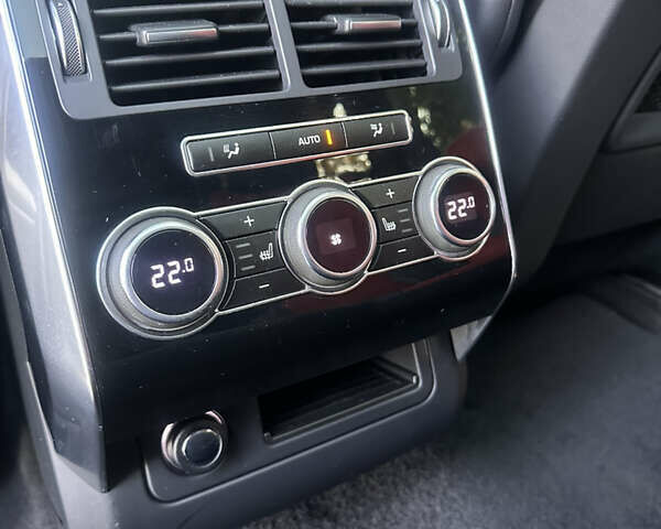 Білий Ленд Ровер Range Rover Sport, об'ємом двигуна 5 л та пробігом 140 тис. км за 34000 $, фото 22 на Automoto.ua