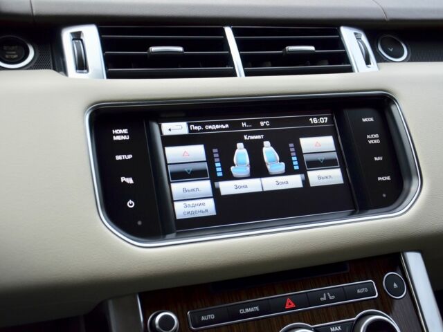 Білий Ленд Ровер Range Rover Sport, об'ємом двигуна 3 л та пробігом 80 тис. км за 53333 $, фото 61 на Automoto.ua