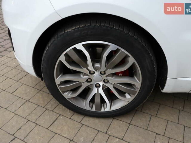 Білий Ленд Ровер Range Rover Sport, об'ємом двигуна 5 л та пробігом 123 тис. км за 29900 $, фото 10 на Automoto.ua