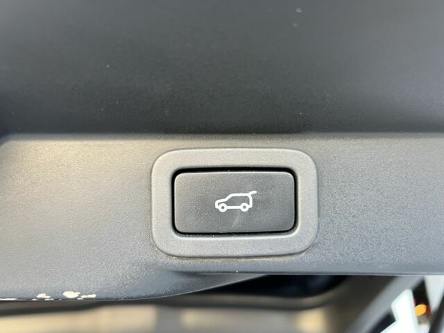 Білий Ленд Ровер Range Rover Sport, об'ємом двигуна 3 л та пробігом 235 тис. км за 20999 $, фото 14 на Automoto.ua