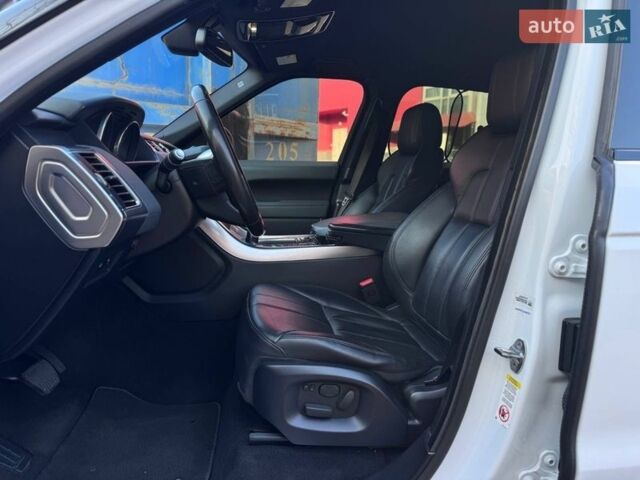 Білий Ленд Ровер Range Rover Sport, об'ємом двигуна 3 л та пробігом 164 тис. км за 21900 $, фото 37 на Automoto.ua