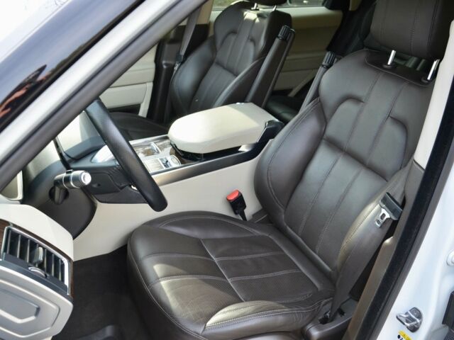 Білий Ленд Ровер Range Rover Sport, об'ємом двигуна 3 л та пробігом 78 тис. км за 48500 $, фото 26 на Automoto.ua