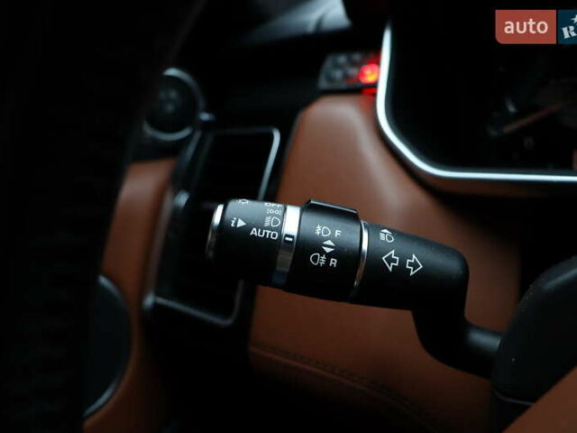 Білий Ленд Ровер Range Rover Sport, об'ємом двигуна 5 л та пробігом 123 тис. км за 29900 $, фото 23 на Automoto.ua