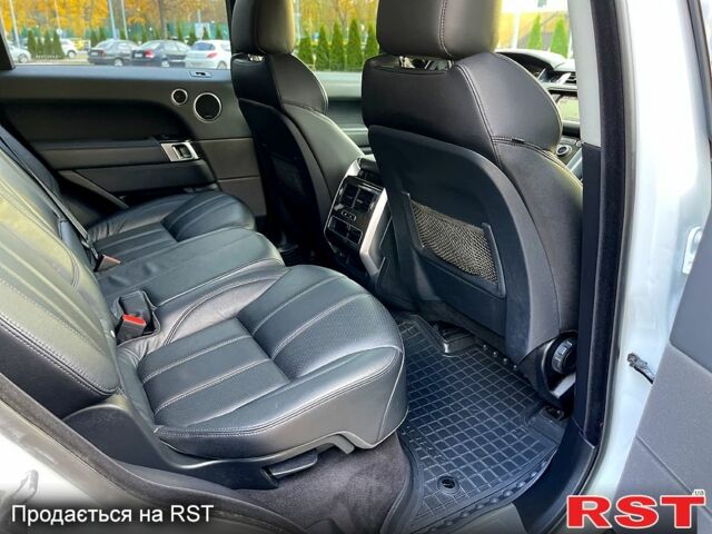 Білий Ленд Ровер Range Rover Sport, об'ємом двигуна 3 л та пробігом 145 тис. км за 31999 $, фото 10 на Automoto.ua
