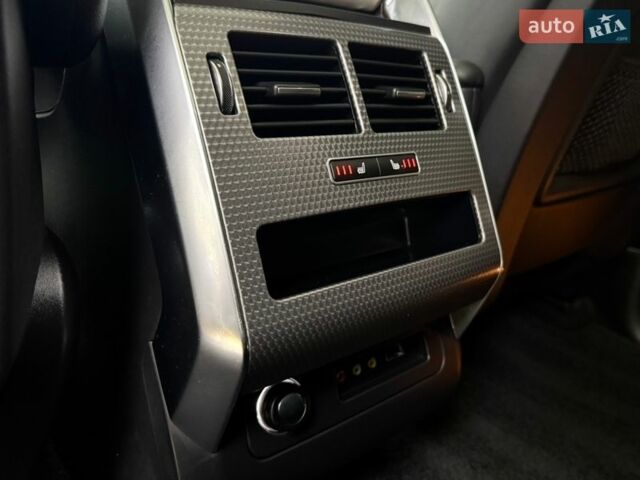 Білий Ленд Ровер Range Rover Sport, об'ємом двигуна 2.99 л та пробігом 132 тис. км за 28000 $, фото 72 на Automoto.ua