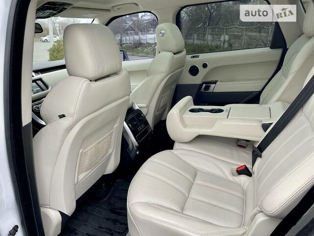 Білий Ленд Ровер Range Rover Sport, об'ємом двигуна 3 л та пробігом 139 тис. км за 35500 $, фото 78 на Automoto.ua