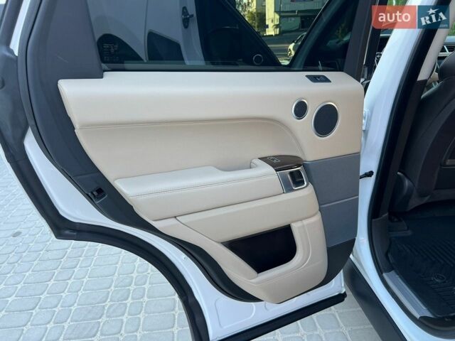 Білий Ленд Ровер Range Rover Sport, об'ємом двигуна 3 л та пробігом 178 тис. км за 21500 $, фото 31 на Automoto.ua