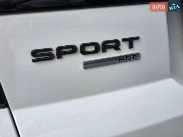 Білий Ленд Ровер Range Rover Sport, об'ємом двигуна 3 л та пробігом 194 тис. км за 23777 $, фото 22 на Automoto.ua